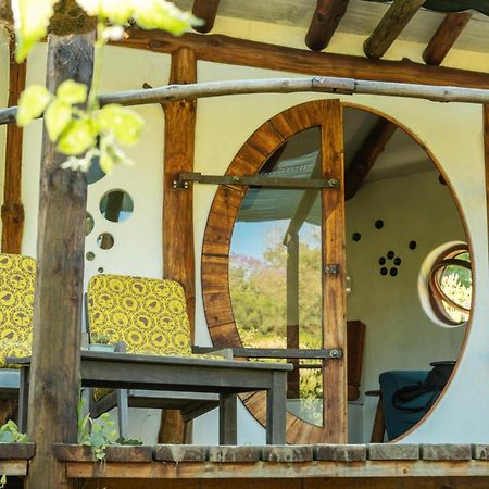 Half Moon Hollow Eco Cottage Mossel Bay Exteriör bild