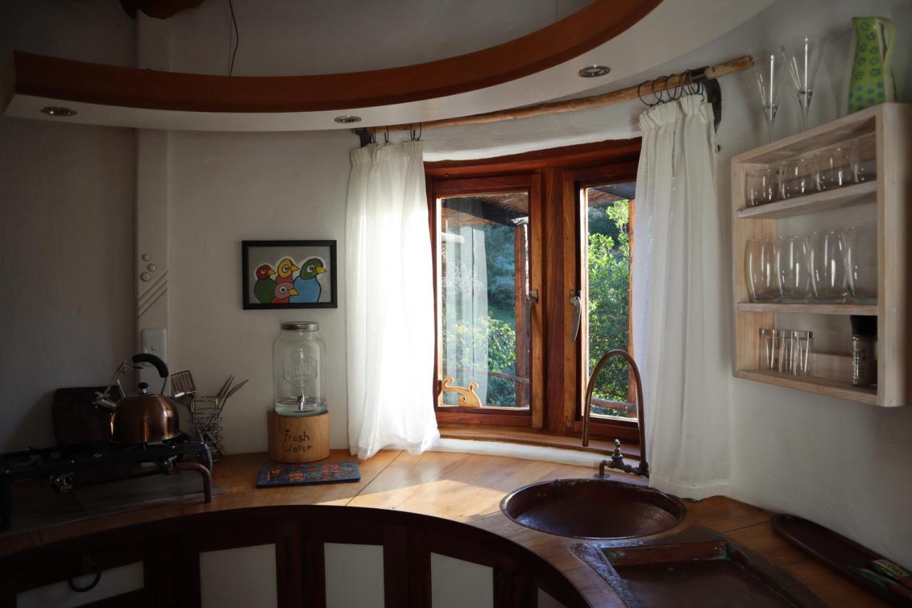 Half Moon Hollow Eco Cottage Mossel Bay Exteriör bild